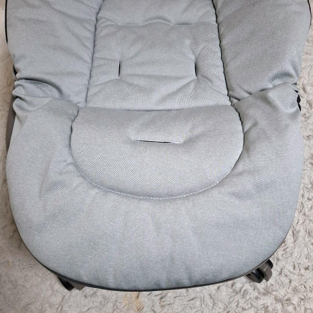 【未使用級美品】コンビ ネムリラ 4キャス 手動 ハイローチェア