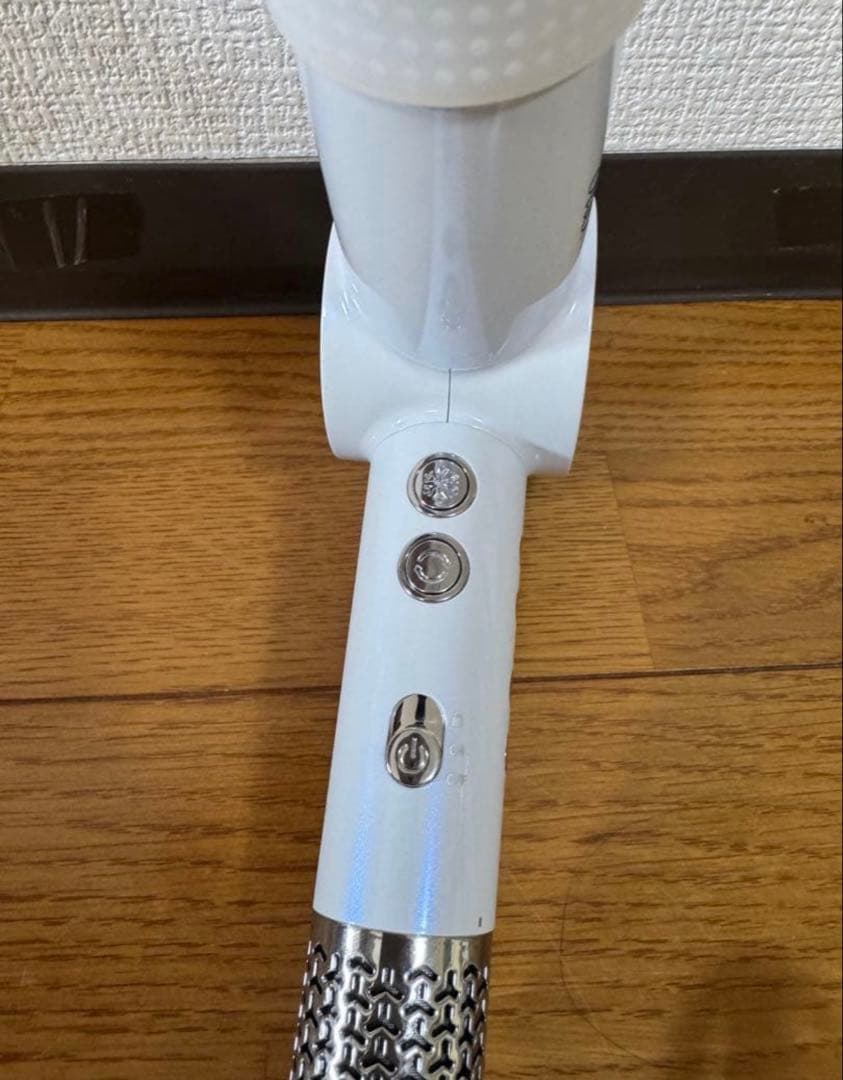 オッジオット ヘアドライヤー ホワイト oggiotto