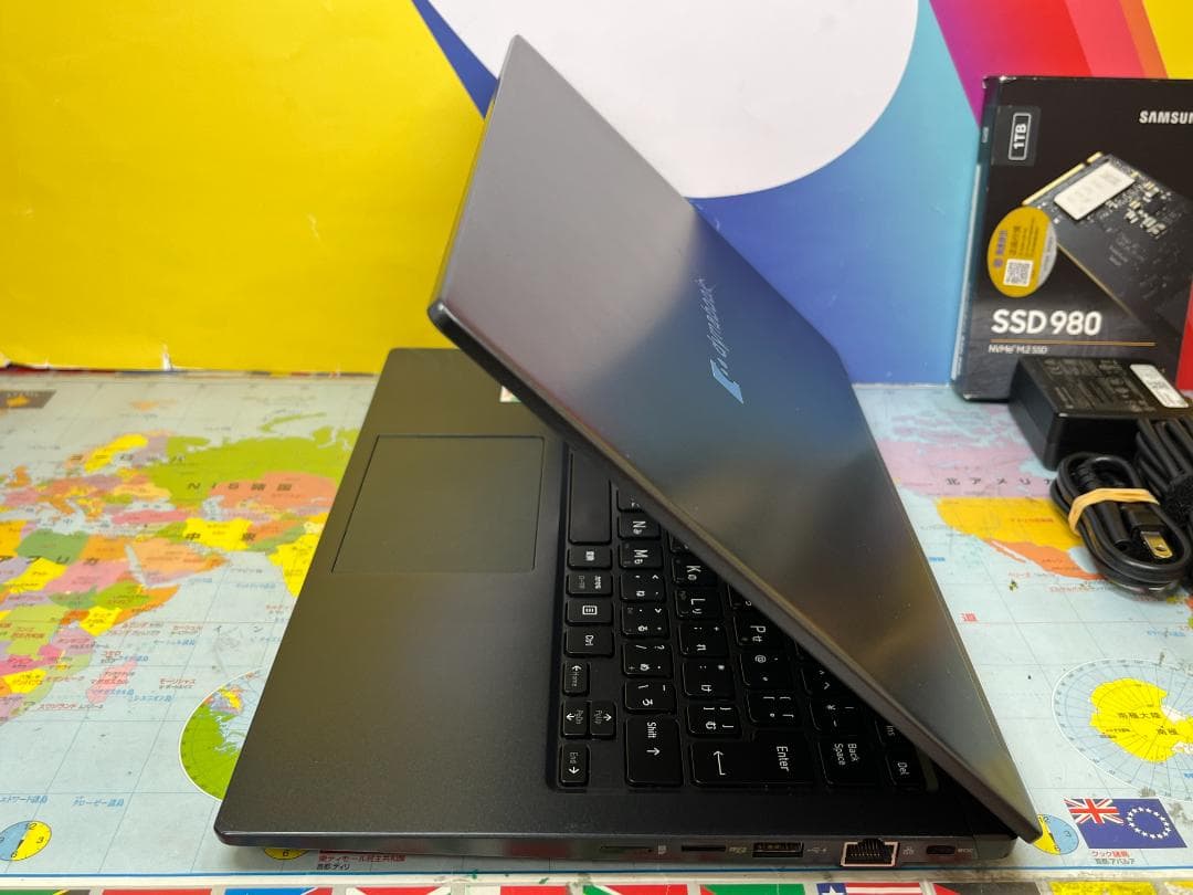 美品 i7・16GB・新品1TB・LTE タッチパネル 東芝 G83/HR