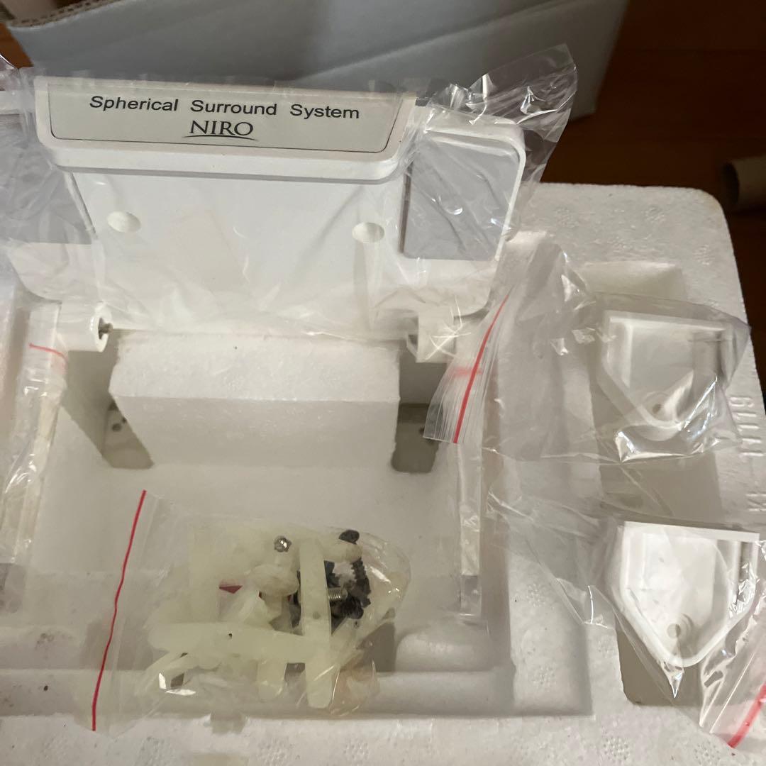 NIRO Q: ホワイト ハイビジョンTV用5.1Chスピーカー