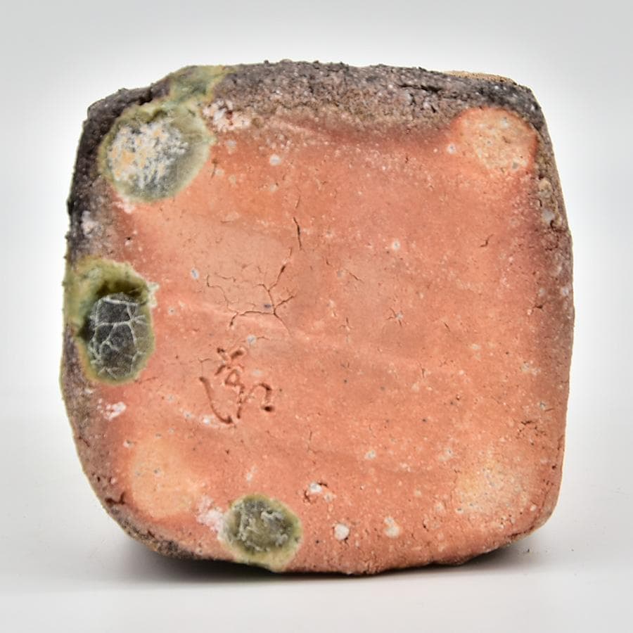 谷清右衛門 (一苔) 造 信楽角蹲壺 共箱 黄布 花器 花瓶 花入