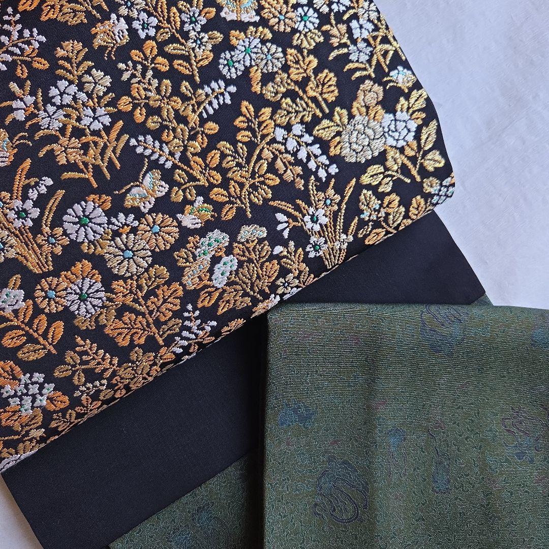 帯屋捨松　細かな煌めきを締める　草花模様の名古屋帯