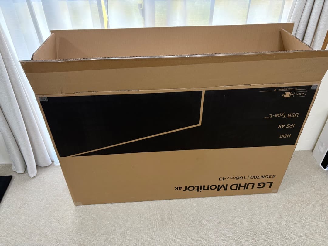 LG　43インチ４Kモニター　43UN700