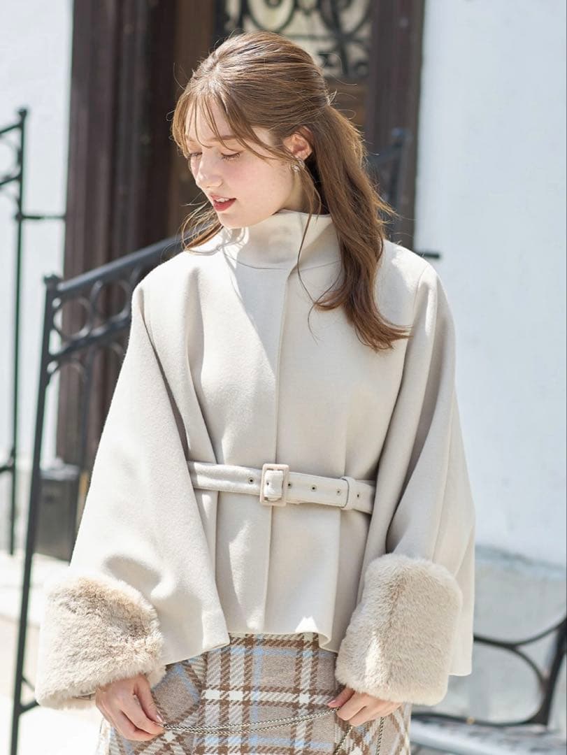 tocco closet ２ＷＡＹファー＆ベルト付きケープライクコート