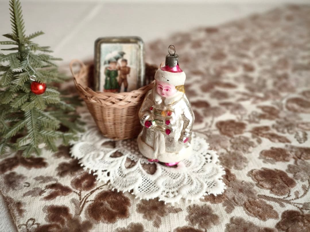 【マリン♡さま】girl ornament ୨୧ .·*°あったかコートの女の子