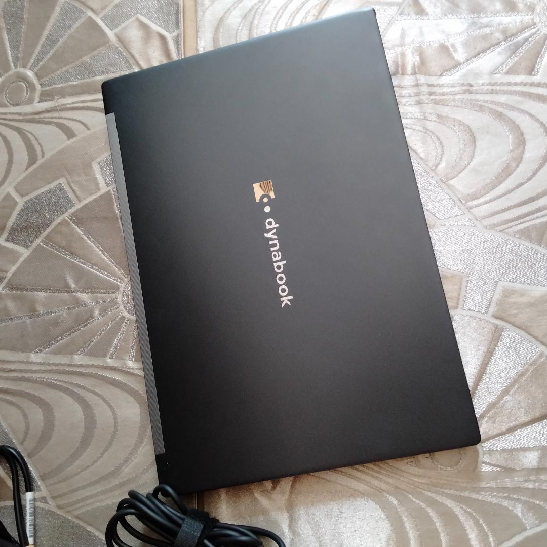 東芝 11世代 i5 1135G7/１３インチ/8G 256G FHD