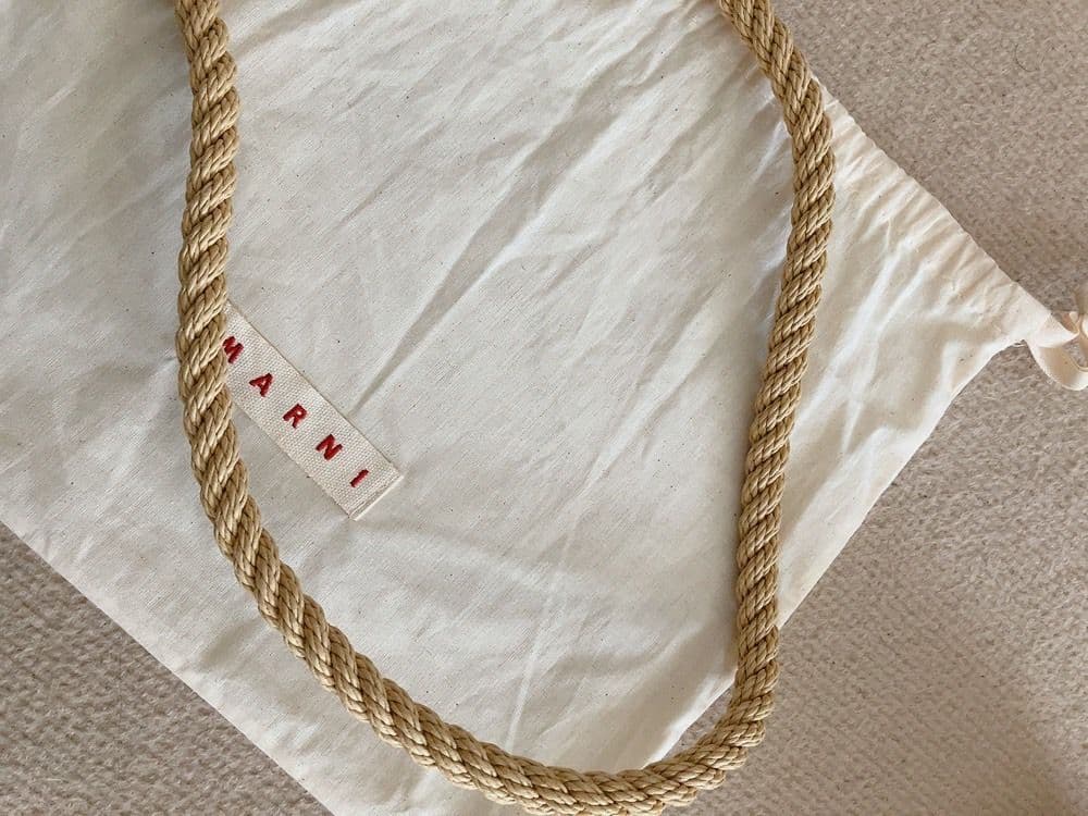 美品✨MARNI✨マルニ　ラフィア ロゴ ロープ　タッセル★かごショルダーバッグ