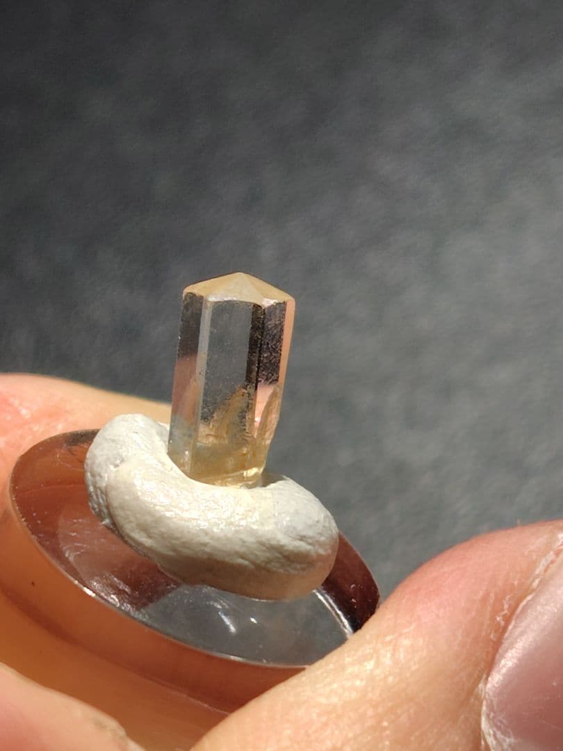 フェナカイト　ミャンマー産　1029