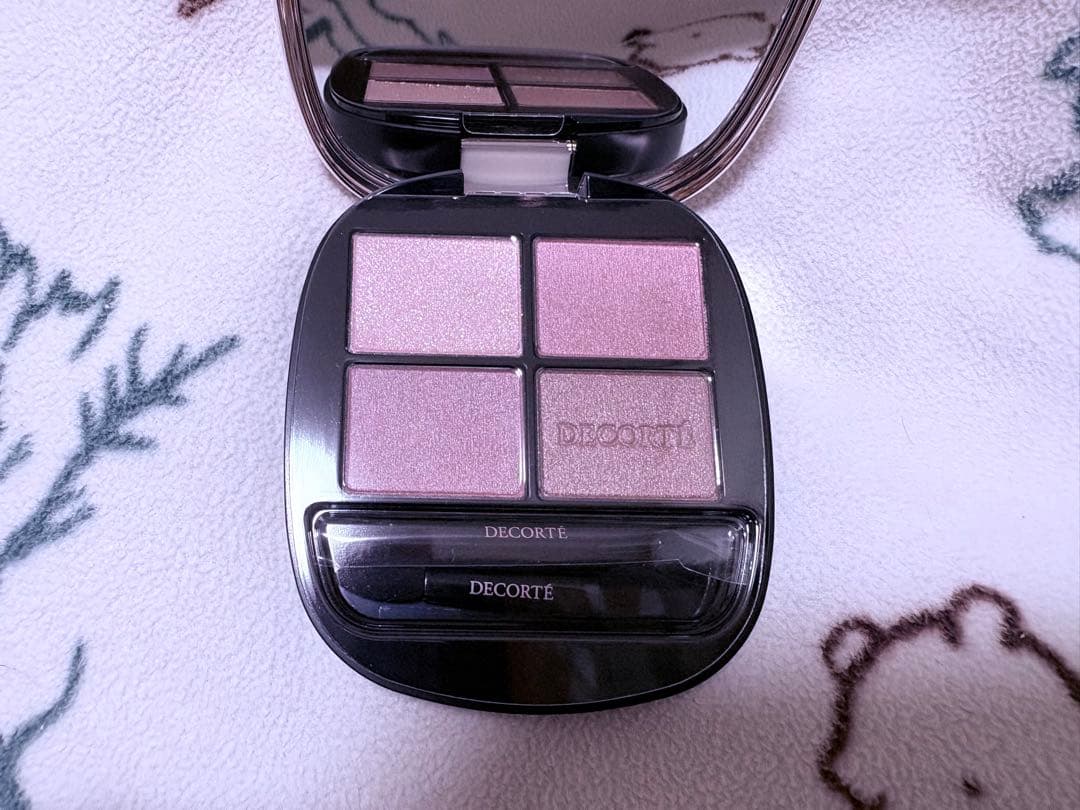 DECORTÉ スキンシャドウデザイニングパレット10ruddy quartz