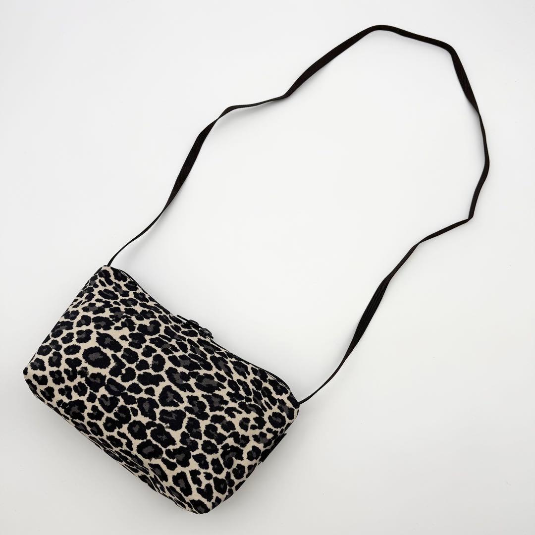 エルベシャプリエ 2884F ナイロンスクエアショルダーバッグ パンサーブラン