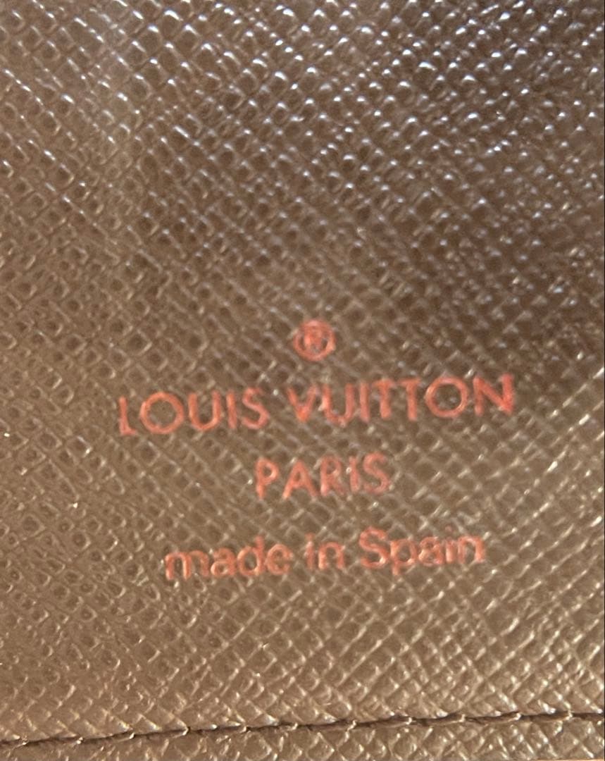 ルイヴィトンダミェ手帳