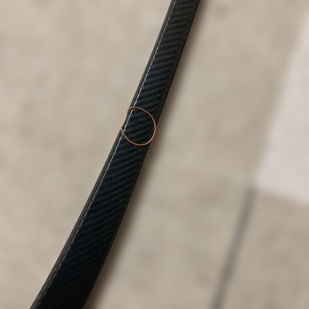 ハイエース　200系　標準ボディ　ワイパーガード　カーボン調