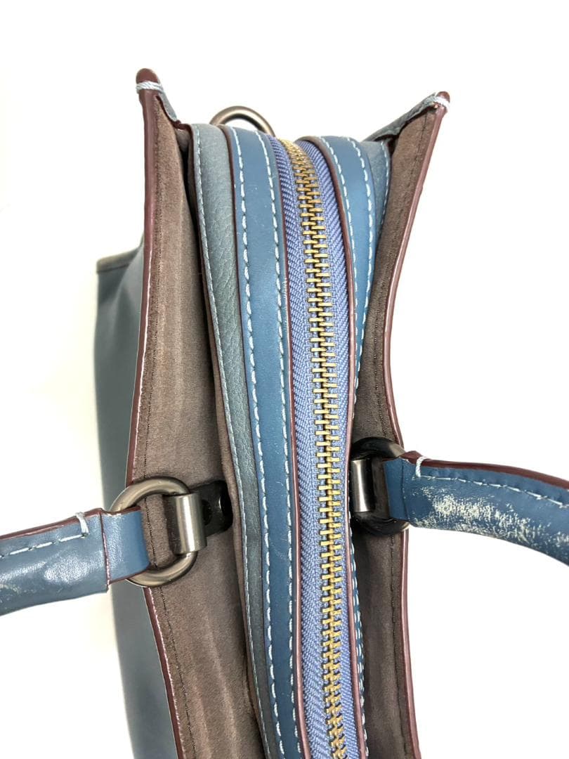 H7-196 コーチ レザー ビジネスバッグ ブルー 11104 (使用感あり)