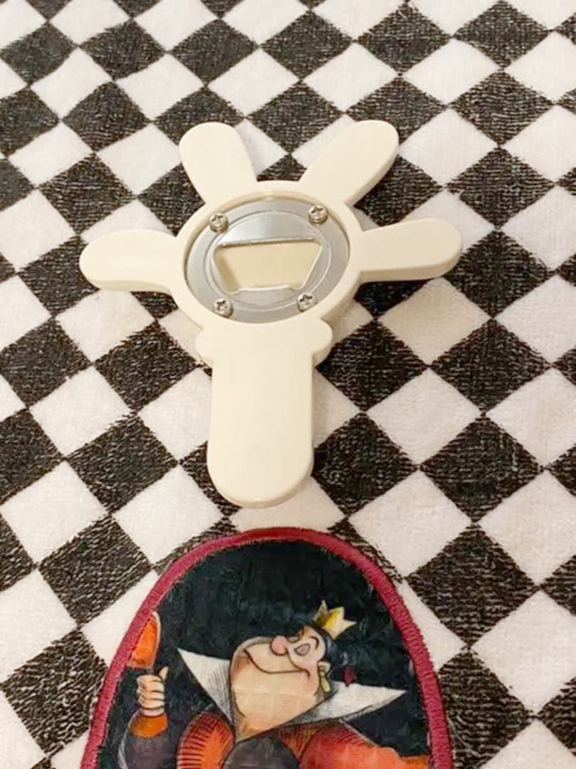 東京ディズニーランド⭐︎ミッキー ハンド栓抜き