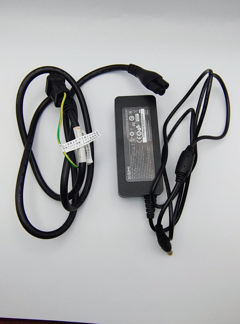 【XGIMI】MoGo Pro 三脚＋付属品付き ポータブルプロジェクター