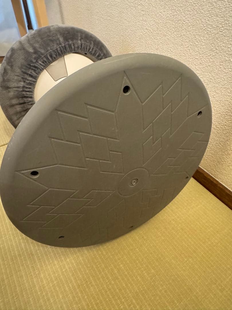 グラッチェア バランススツール ブラック 円形スツール 高さ調整可能 姿勢矯正