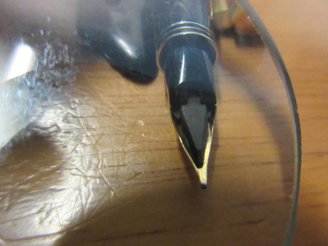 [PILOT] 漆 千筋 14K Mニブ