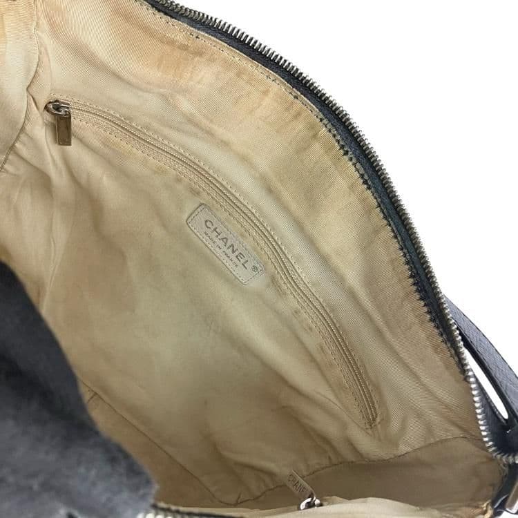 みーCHANEL マトラッセ キャビアスキン ショルダーバッグ シール