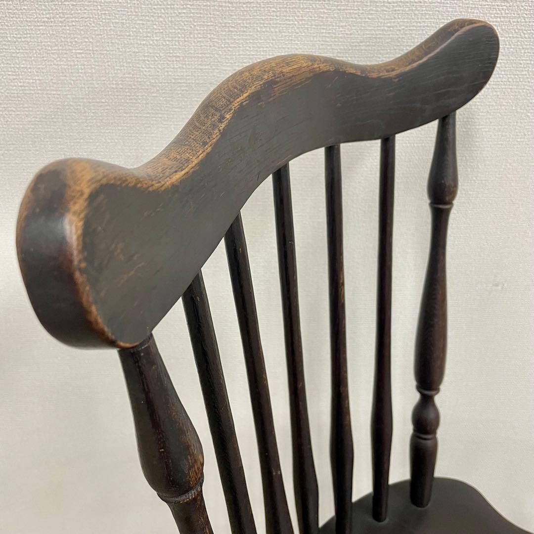 ヴィンテージ感のあるウィンザーチェア