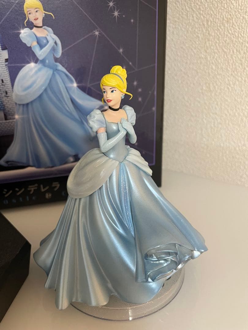 【美品】ディズニー100ハッピーくじ　A賞　シンデレラ城　シンデレラ　フィギュア