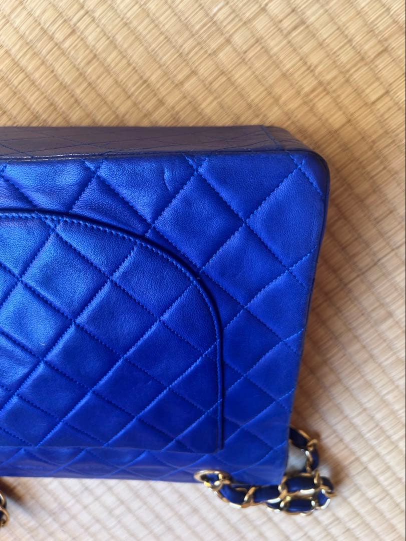 CHANEL ショルダーバッグ 青　マトラッセ　デカマトラッセ