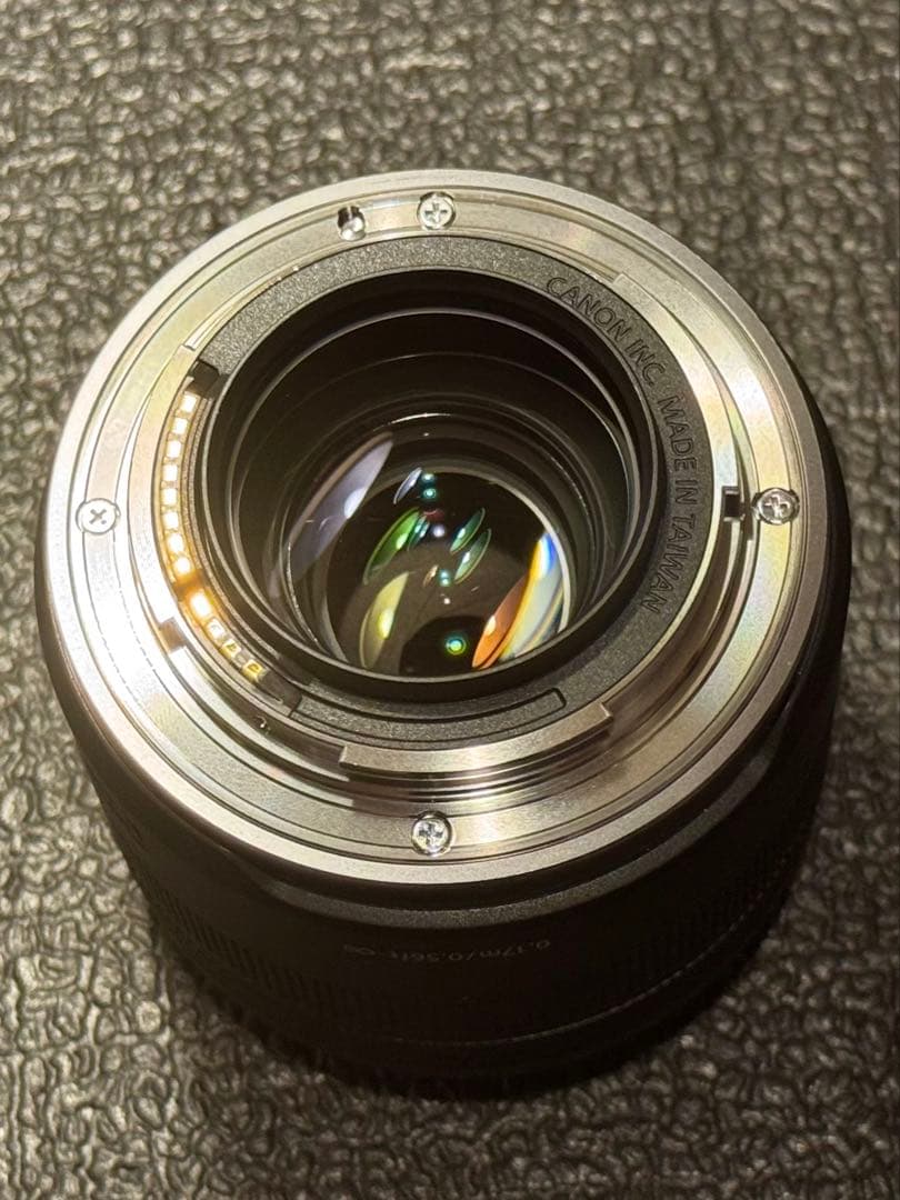 Canon RF 35mm F1.8 MACRO IS STM【元箱切取なし】