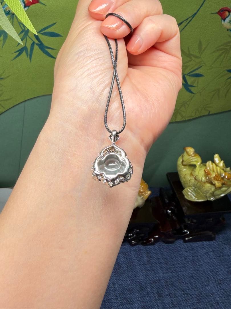 新入荷❣️天然A貨翡翠　縁起物、高氷種、豪華版仏公ネックレストップ