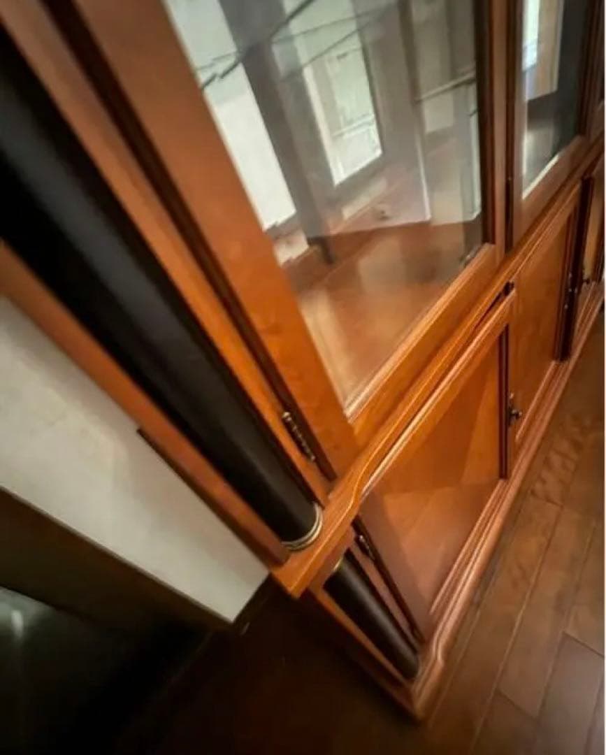 未使用　イーセンアーレン　キャビネット　棚　アンティーク　サイドボード　食器棚