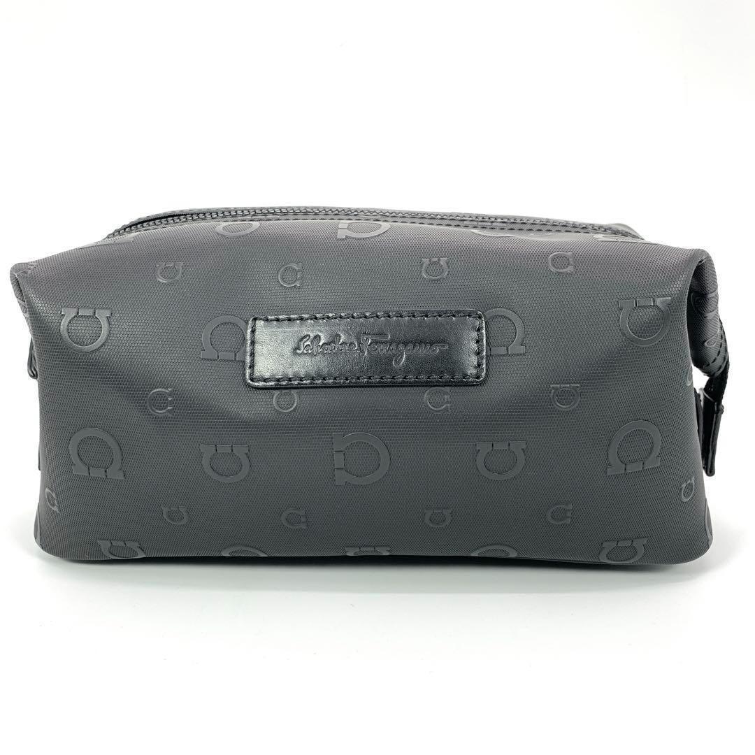 未使用　Ferragamo　フェラガモ　ガンチーニ　セカンドバッグ　ブラック