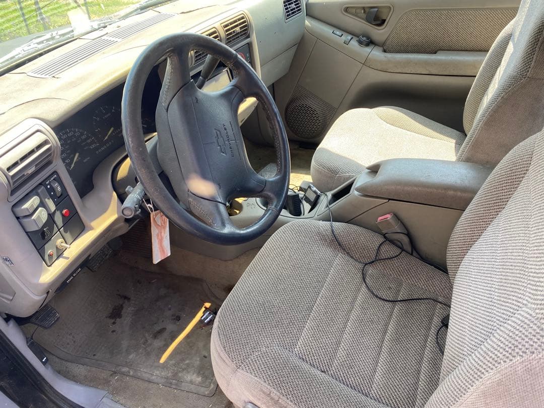 Chevrolet S-10 ピックアップトラック　シボレー　部品取り　不動