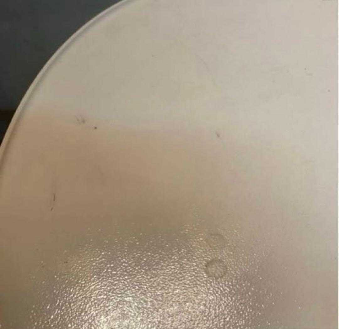 美品　鉄製　ホワイト　サイドテーブル　anna chen デザイン　ナイト