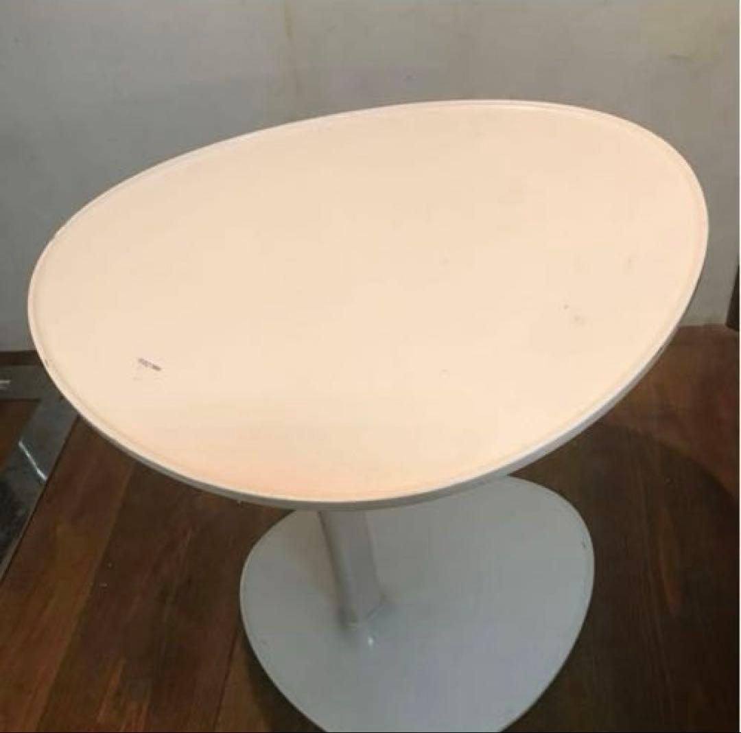 美品　鉄製　ホワイト　サイドテーブル　anna chen デザイン　ナイト