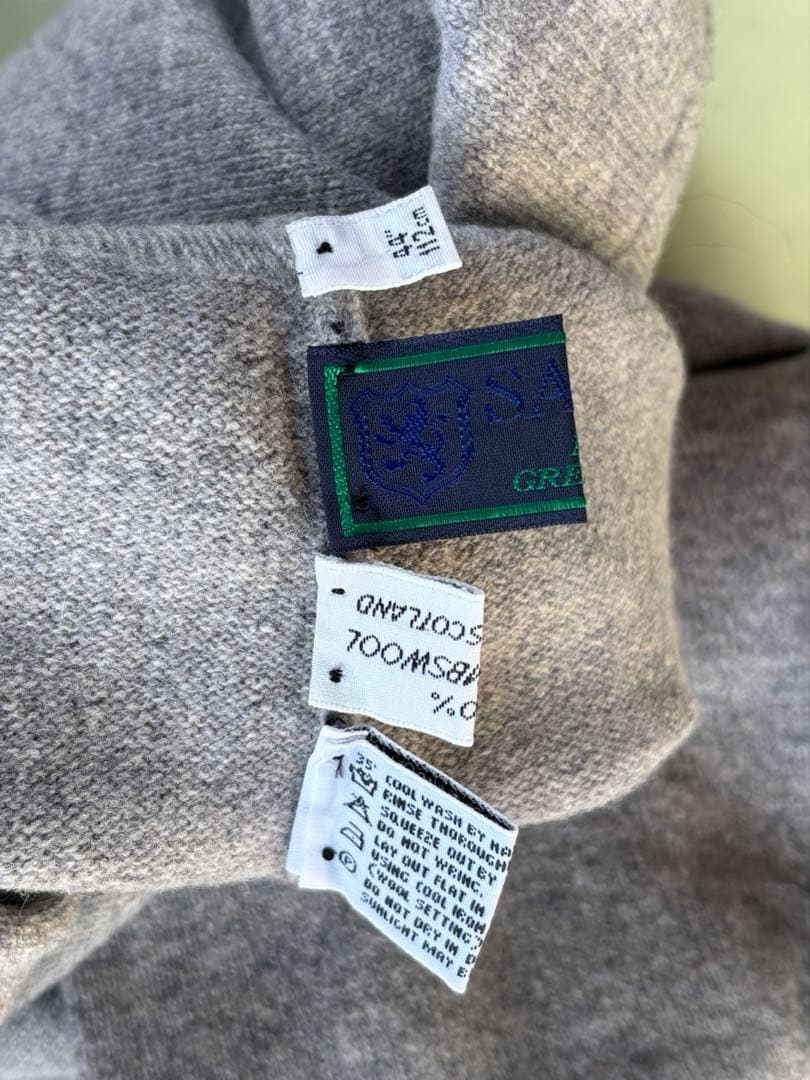 新品SAXONE made in BRITAIN 英国 ニット　ウールセーター