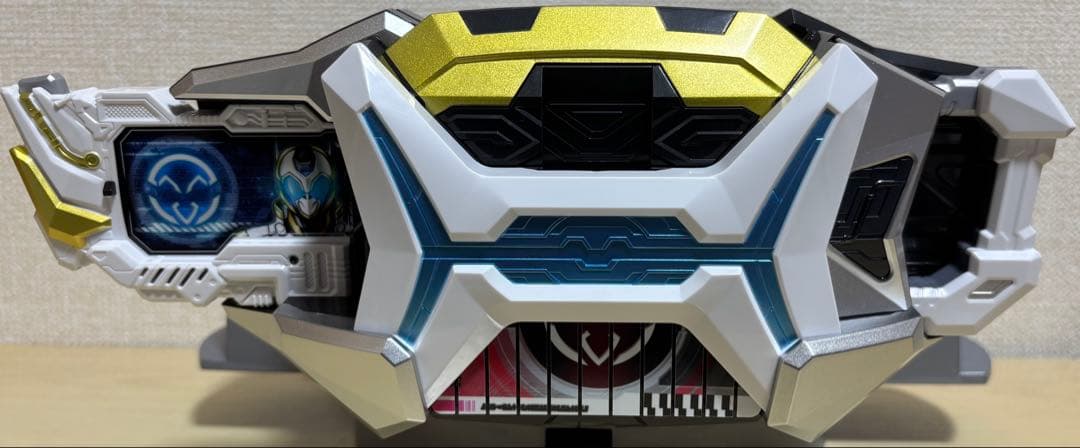 DXゼインドライバー&ゼインプログライズキー（修正版）&ゼインカードセット