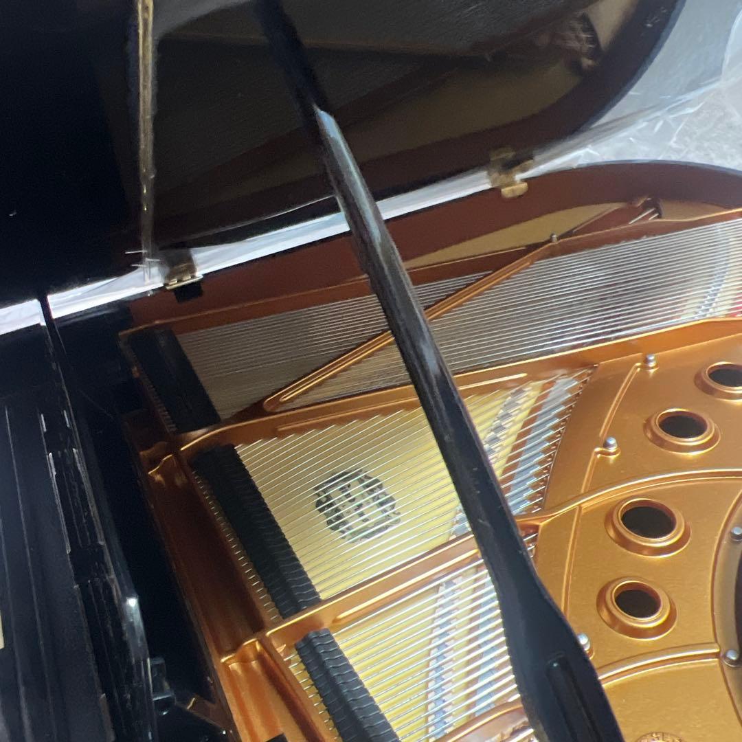 セガトイズグランドピアニスト　未使用箱無し屋根の片側蝶番が折れています。