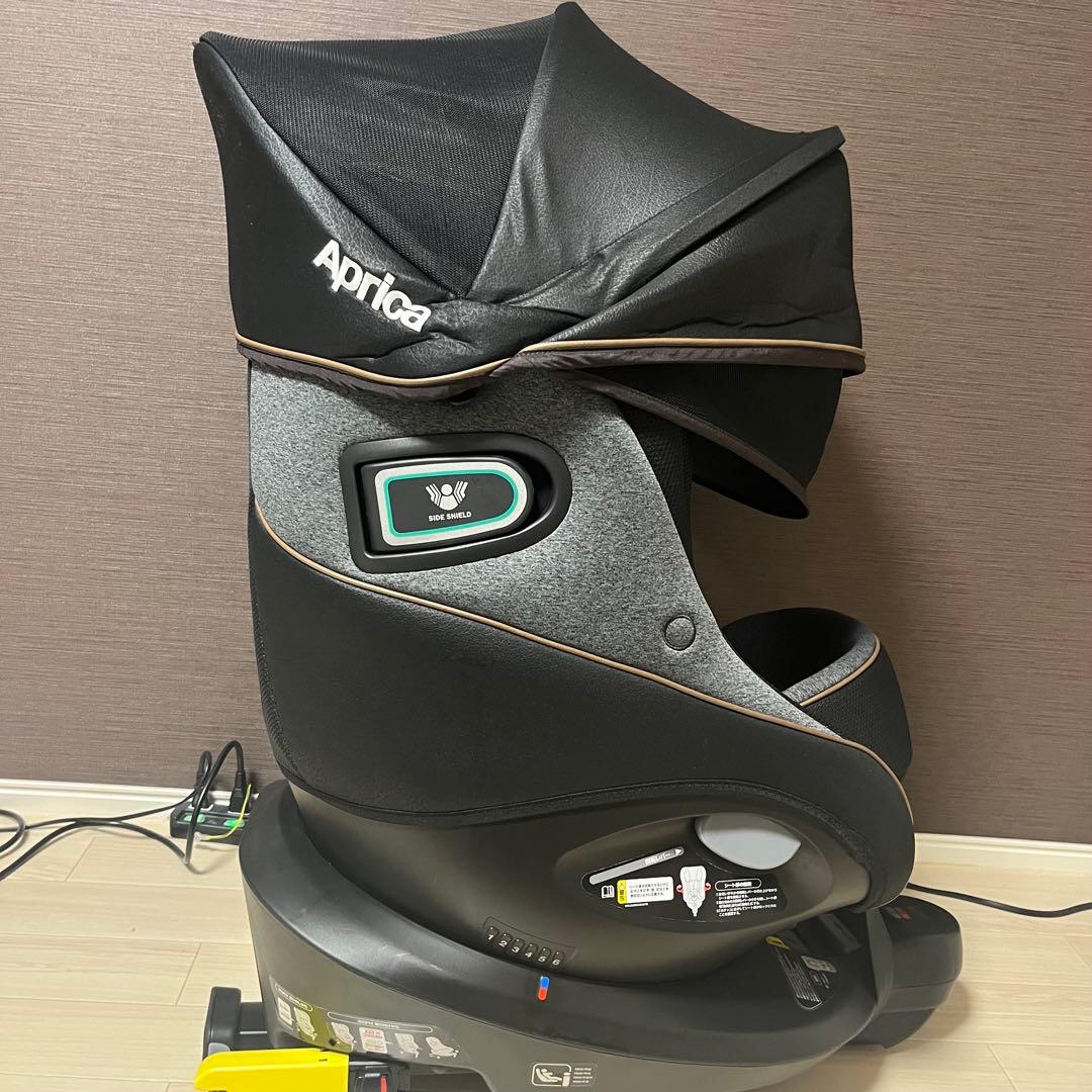 未使用　Aprica 最上位モデル　クルリラ　コンパクト　アカチャンホンポ限定