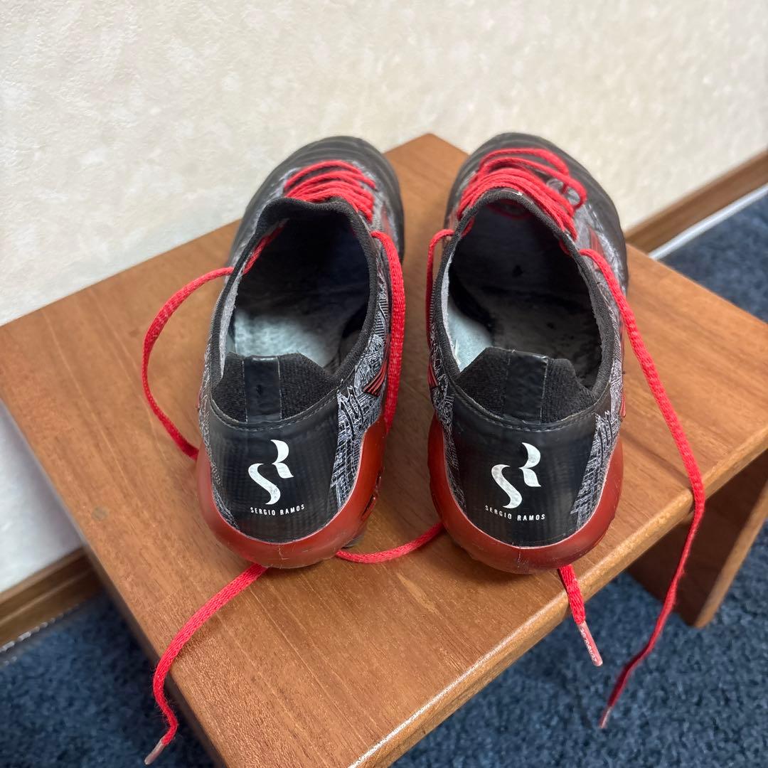 Mizuno サッカーシューズ モレリア3セルヒオ・ラモス