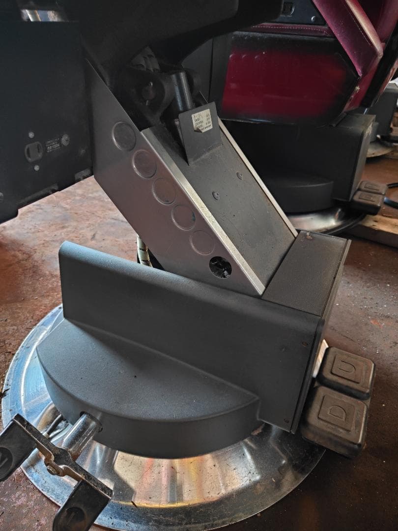 BELMONT ベルモント HI TECHNO 880 理容椅子 バーバーチェア