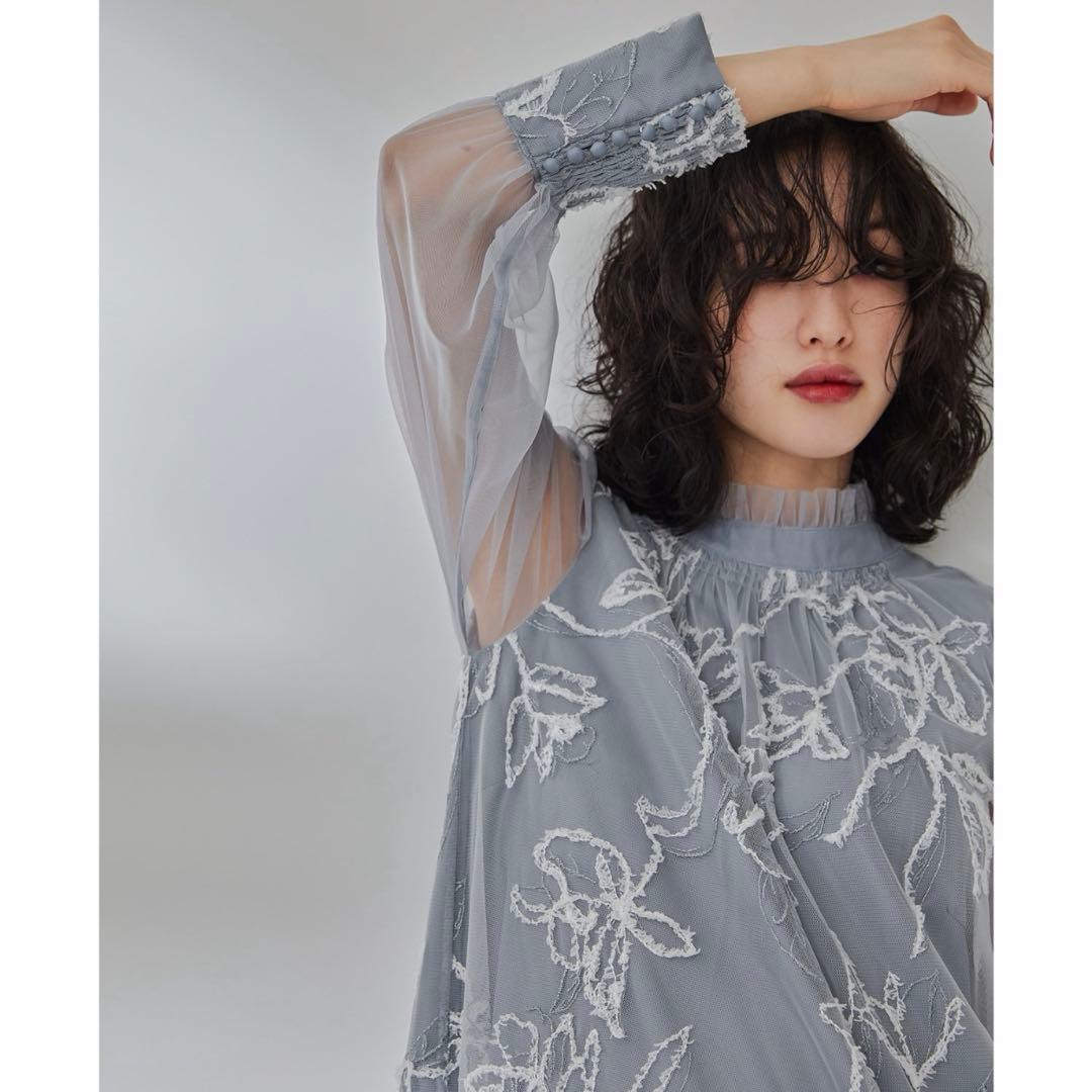 niana フェザーフラワーチュールドレス グレー　M