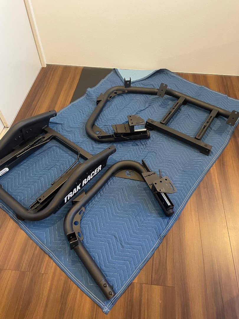 TR8 Pro レーシングコックピット 国内正規品