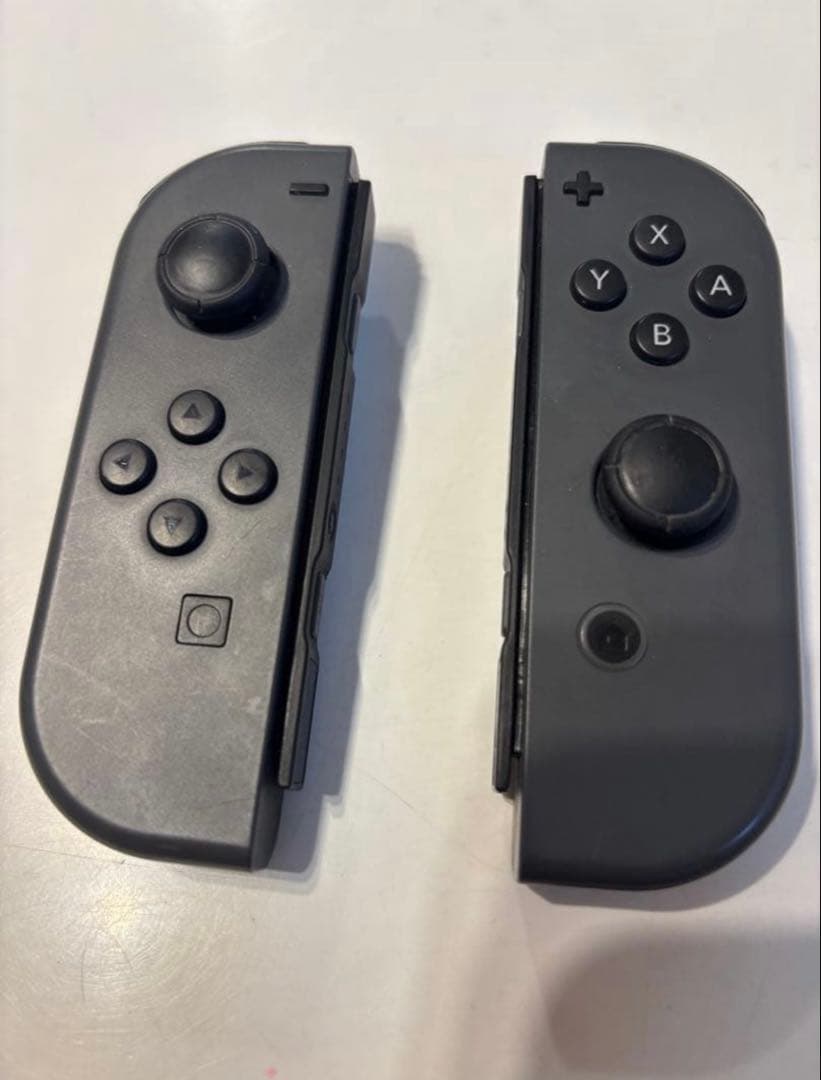 Nintendo Switch 本体＋グレー/グレー/赤/緑 ジョイコン付き