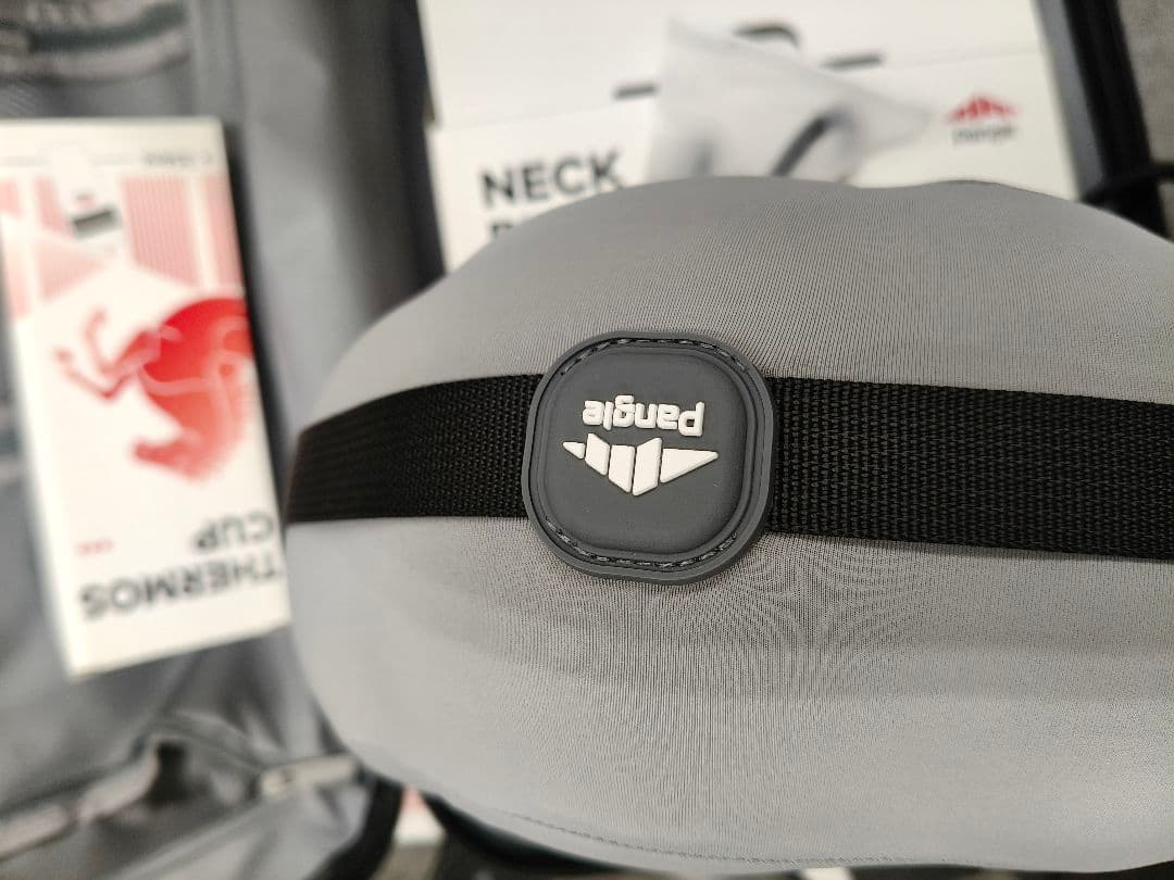 PANGLE2026ギフトボックス スーツケース、コップ、ネック枕。1月限定販売