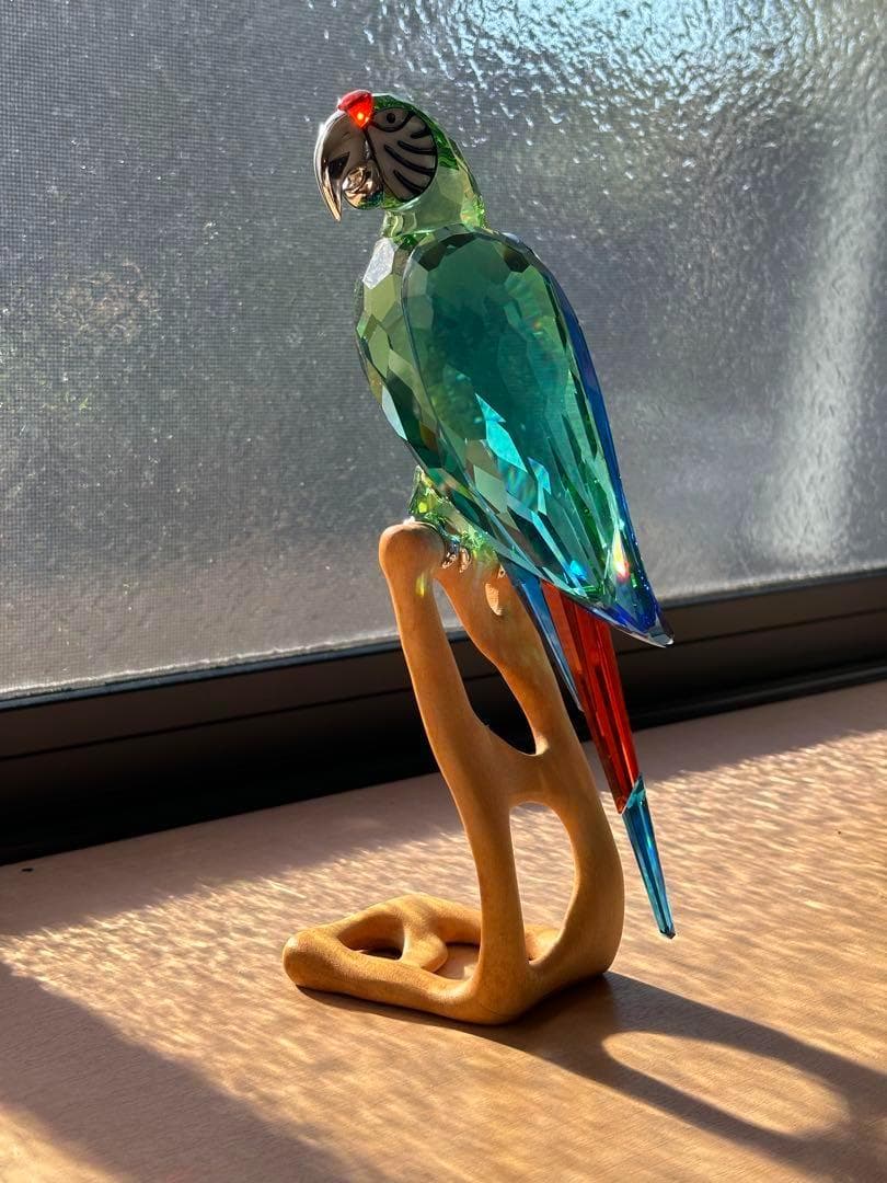 スワロフスキー コンゴウインコ 鳥 オウム