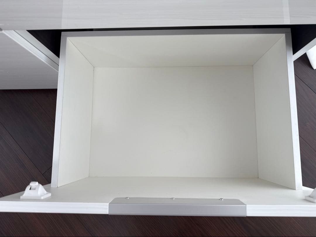 ホワイト食器棚 ガラス扉 引き出し付き