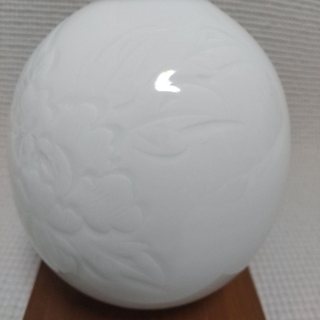 美し過ぎ〈牡丹彫の一輪挿し〉3.3万円/有田焼/白磁/中仙窯/中尾恭純/花器/壺