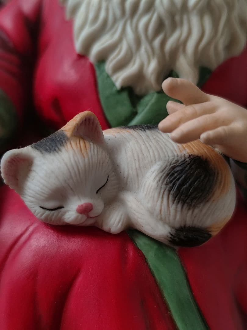 サンタクロース フィギュア 陶器　人形 瀬戸焼　猫　椅子　ロッキングチェア
