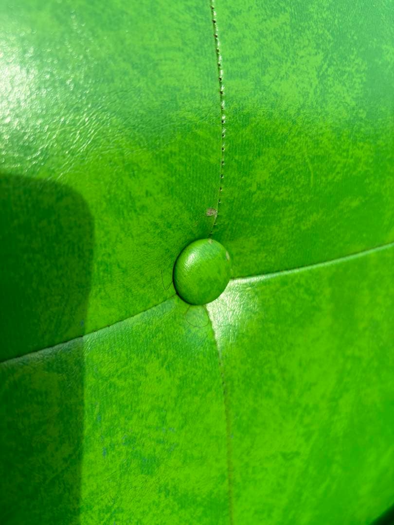 アンティークな可愛いスペースエイジチェアーポップ　ミッドセンチュリー 　ソファ