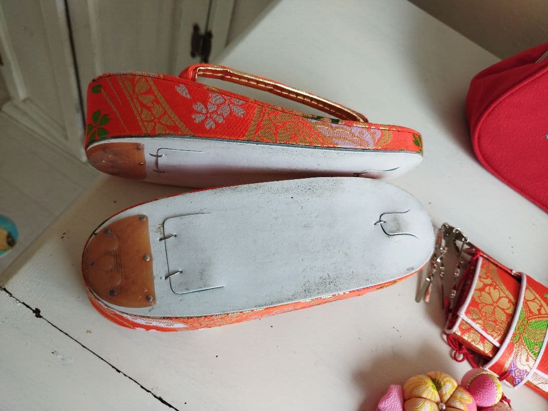 専用です☆新品☆ポップな大きな椿の着物と作り帯☆フルセット七五三