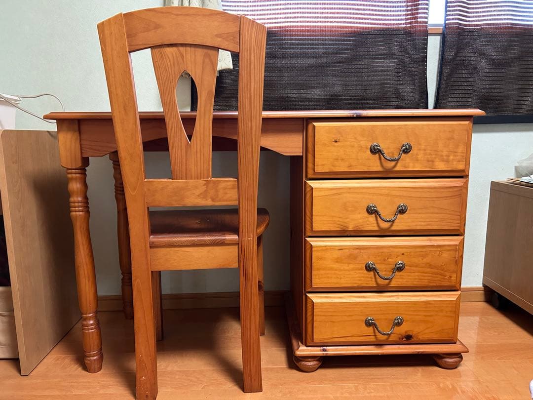 バナナスムージー　机　アンティーク調　おしゃれ