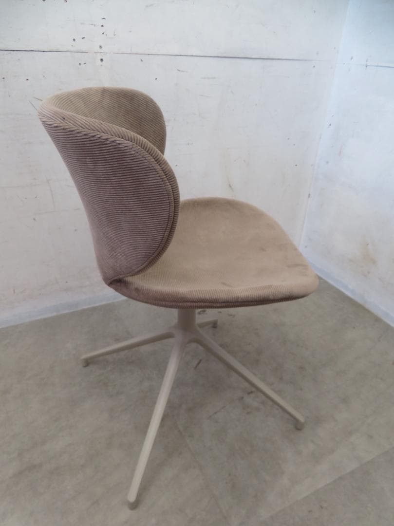 展示品■ボーコンセプト■ハミルトン■回転式■ダイニングチェア■2脚セット■25万